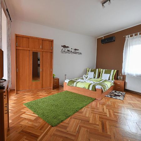 אגר Kokusz Apartmanok חדר תמונה