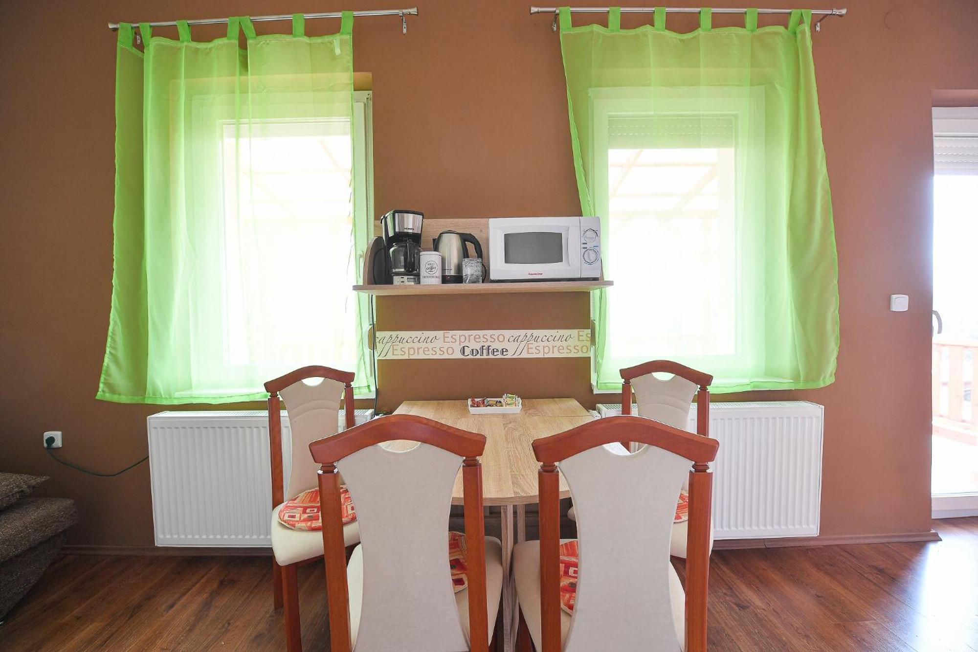 אגר Kokusz Apartmanok חדר תמונה