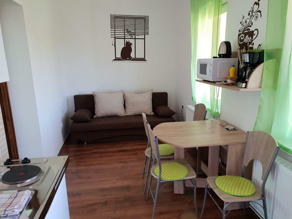 אגר Kokusz Apartmanok מראה חיצוני תמונה
